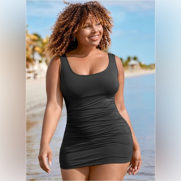 VENUS Black One Piece gathered Sleek Design size 6 NWOT - Picture 3 of 16